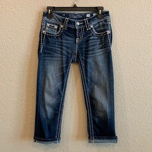 Miss Me, blue denim capri, like new condition, size 24